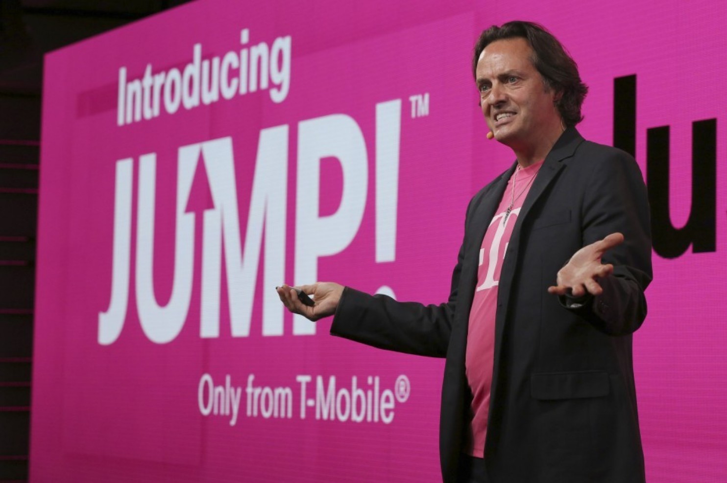 Bank Marketing | What Banks Can Learn From T-Mobile